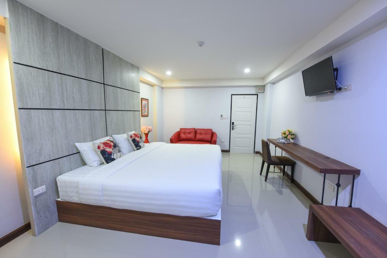 Wish Hotel Ubon Убонратчатхані Екстер'єр фото